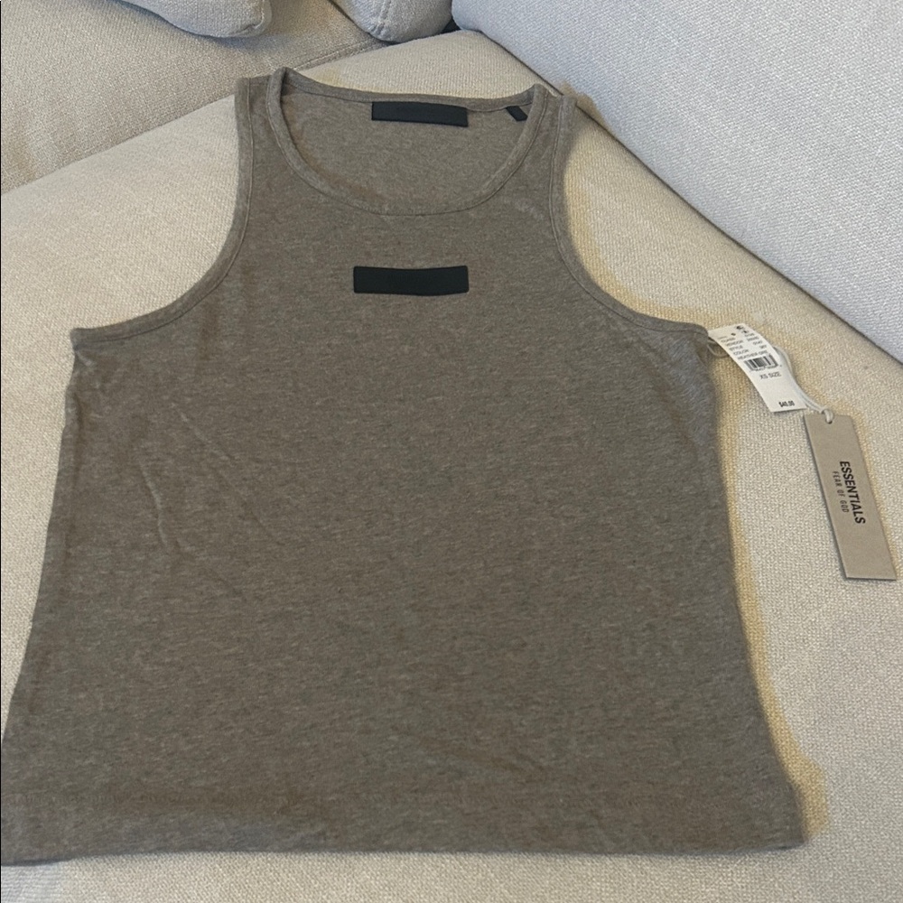 Essentials Tank